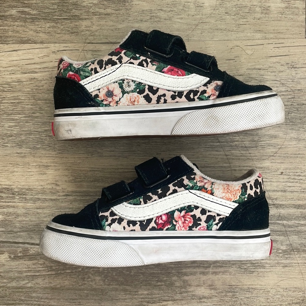 Size 7 toddler VANS shoes